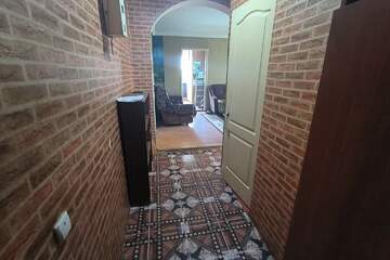 3-к квартира, 45 м², 2/2 эт.