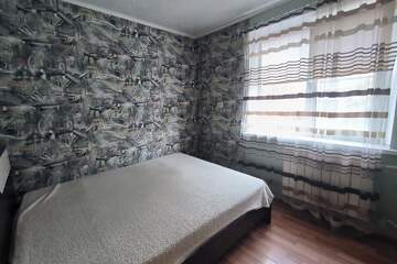 2-к квартира, 42 м², 1/2 эт.