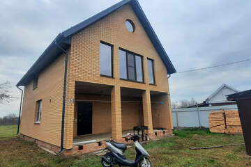 Дом, 160 м², 3 эт.