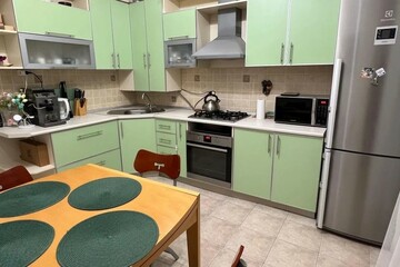 2-к квартира, 57 м², 2/3 эт.